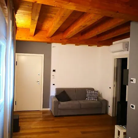 Zen 2 Apartment